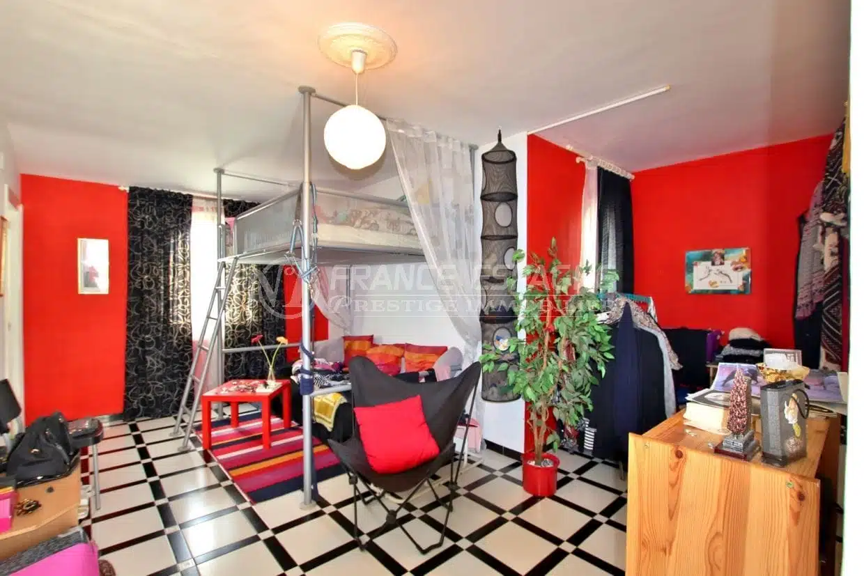 vente immobilière costa brava: villa 544 m², chambre 3 avec lit superposé et rangements