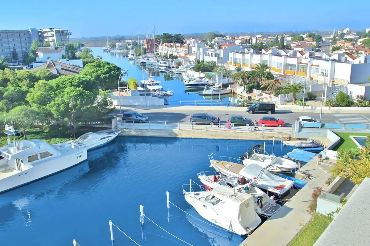 verkauf wohnung rosas, 4 zimmer 69 m² mit terrasse 13 m², blick canal, proche plage