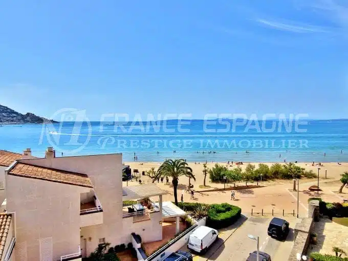 appartement a vendre a rosas, 3 pièces 61 m², vue mer et passage maritime