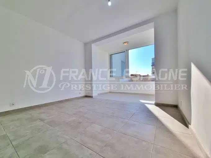 appartement a vendre a rosas, 2 pièces vue canal 29 m², salon accès véranda