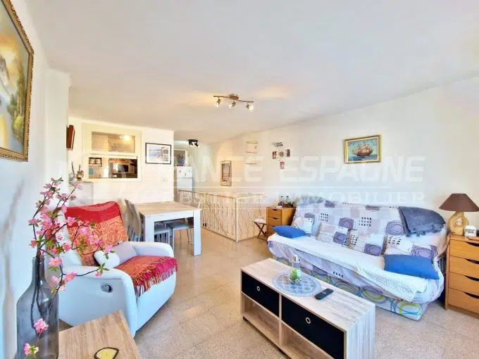 appartement-vue-mer-canal-roses-vente-1762441405-VA2218_2_original-1