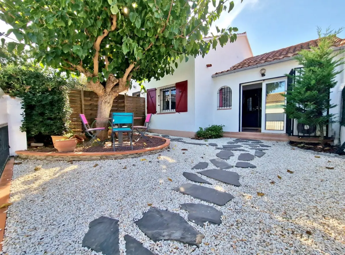 casa-roses-venda-1762441331-VM607_1_original