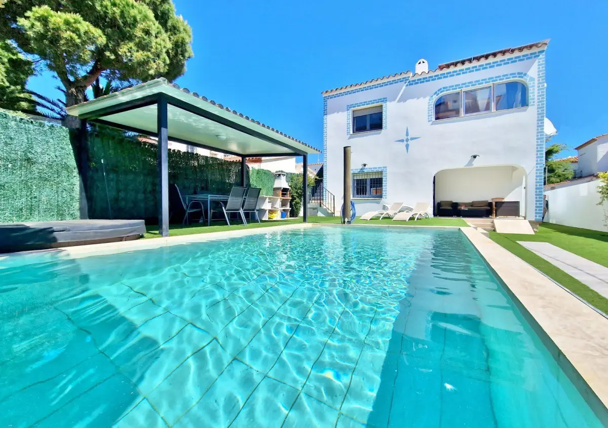 maison-castello-dempuries-vente-1762441069-VM345_1_original