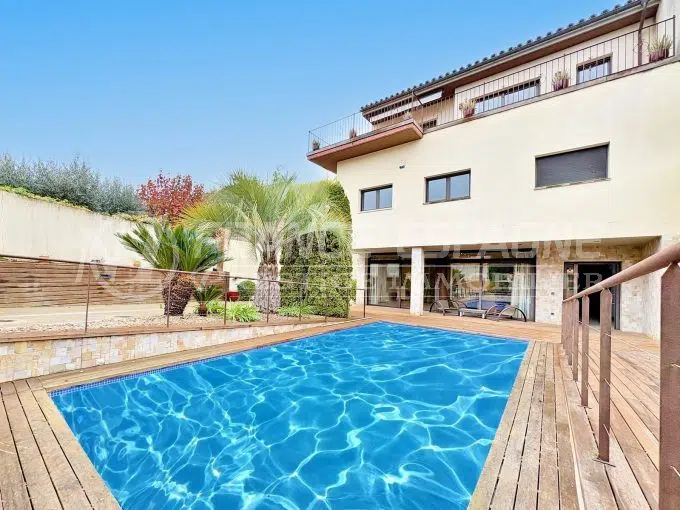 maison-vilafant-vente-1763485798-VM519_1_original-7