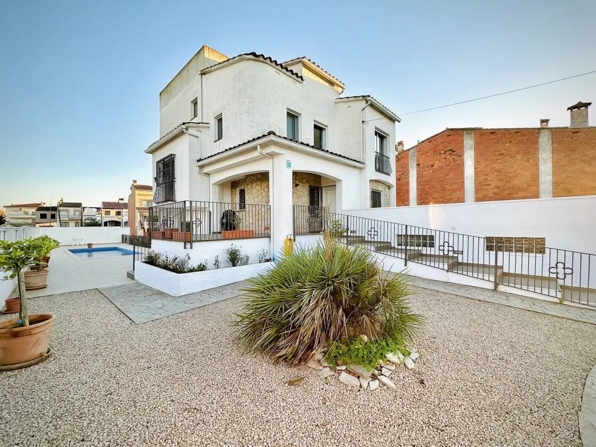 maison-castello-dempuries-vente-1763485798-VM327_1_original-8