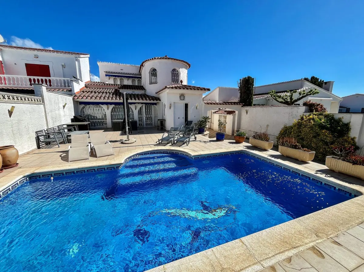 maison-villa-maison-empuriabrava-vente-1762436548-VM672_1_original