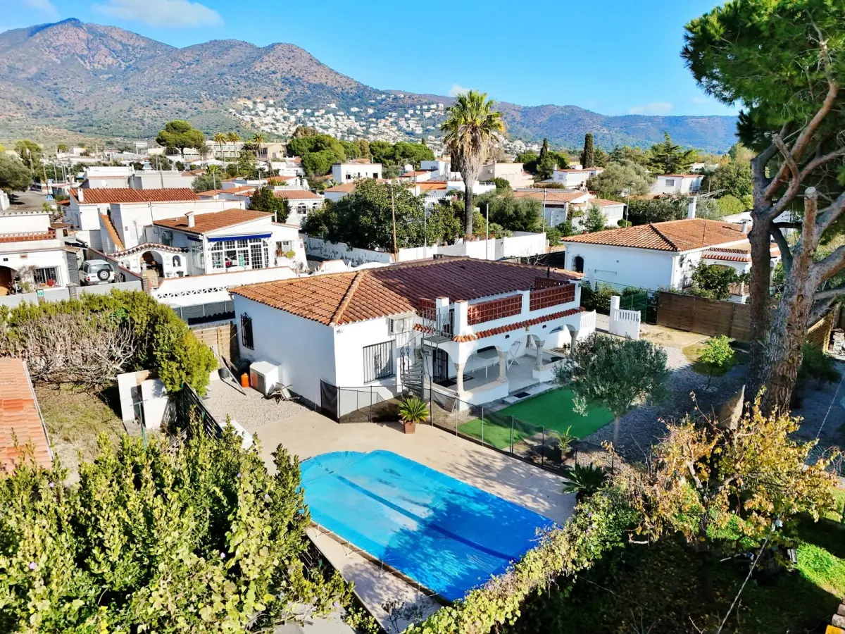 casa-xalet-casa-roses-venda-1765898503-VM690_1_original
