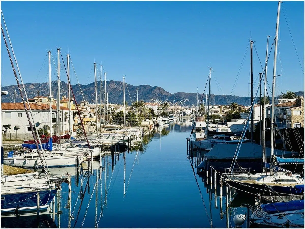 appartement-vue-mer-canal-empuriabrava-vente-1768495625-VA2110_1_original