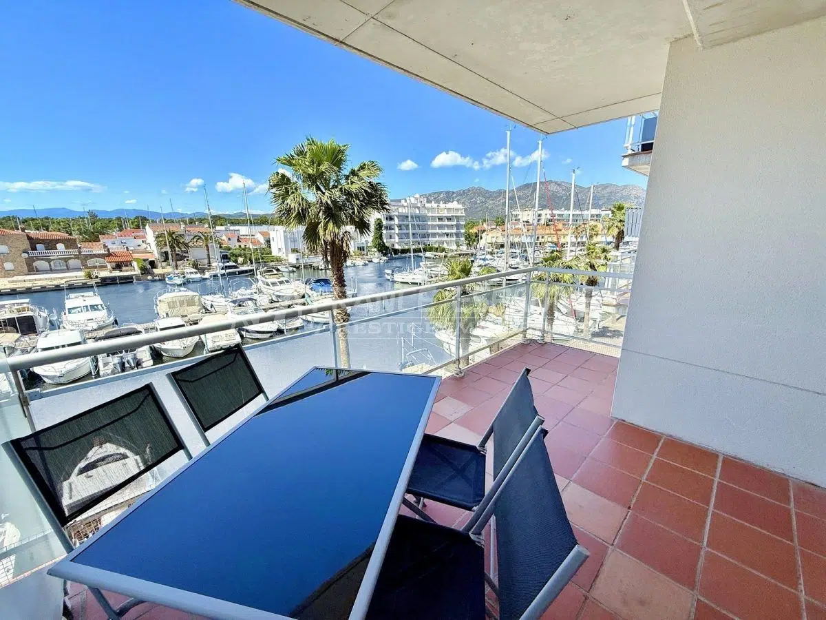 Apartament amb vistes al mar, canal, roses - en venda 1768641762 -GO 2170 _ 29 _original