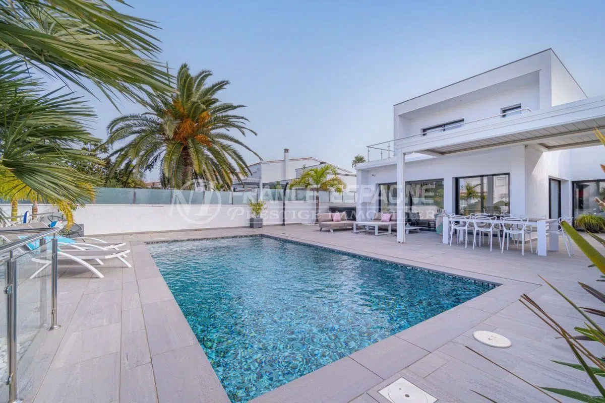 maison-avec-anneau-amarre-empuriabrava-vente-1771930553-VM710_1_original