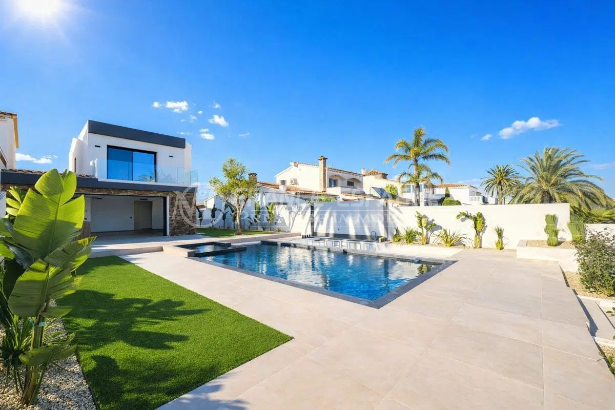 maison-avec-anneau-amarre-empuriabrava-vente-1771930558-VM711_1_original