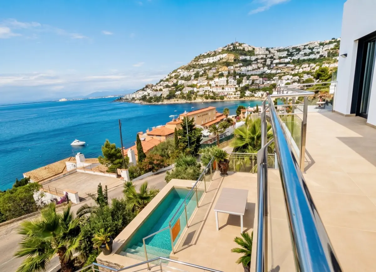 Casa amb vistes al mar, canal, roses - en venda - 17815991001 - VM834_20_original