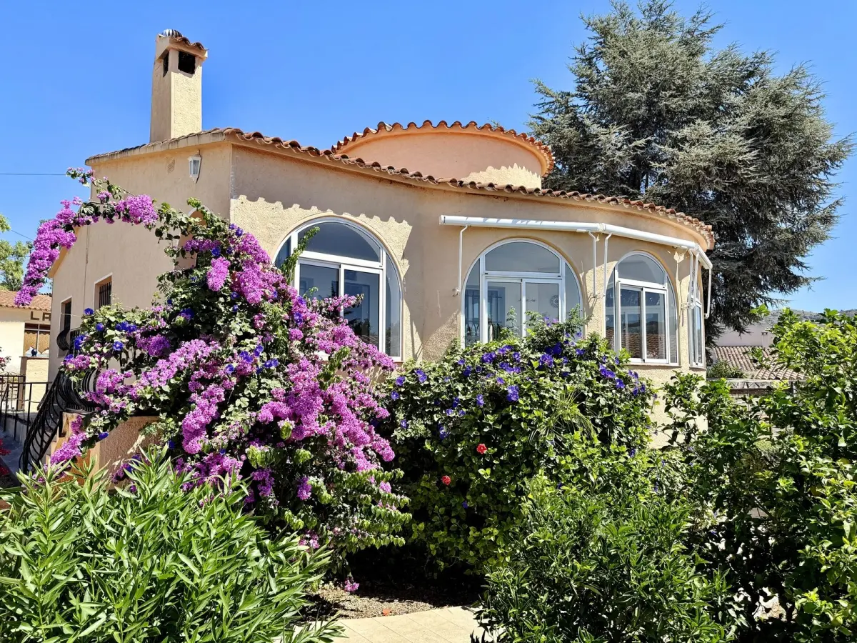 house-villa-house-roses-for-sale-17831744801-VM851_1_original