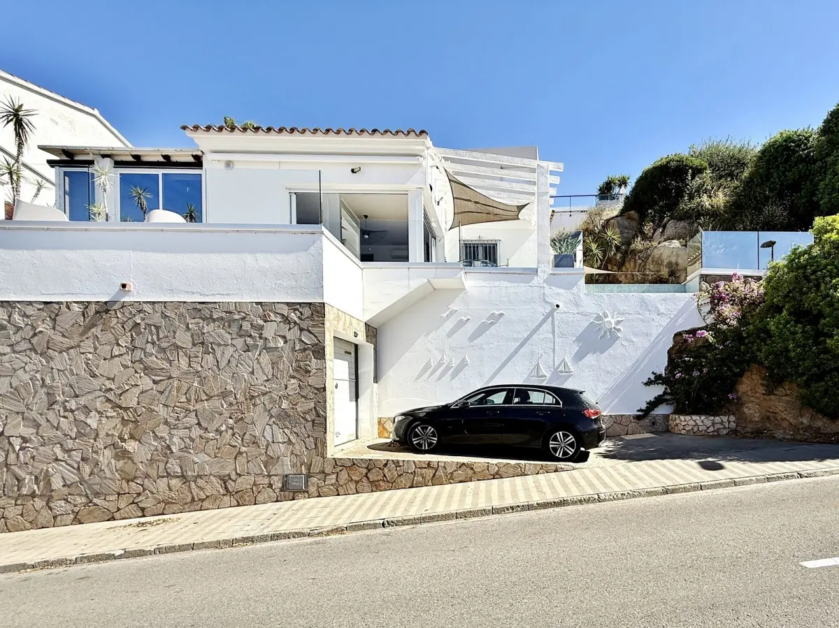 casa-con-vistas-al-mar-y-al-canal-en-Roses-en-venta-17830133771-VM849_1_original