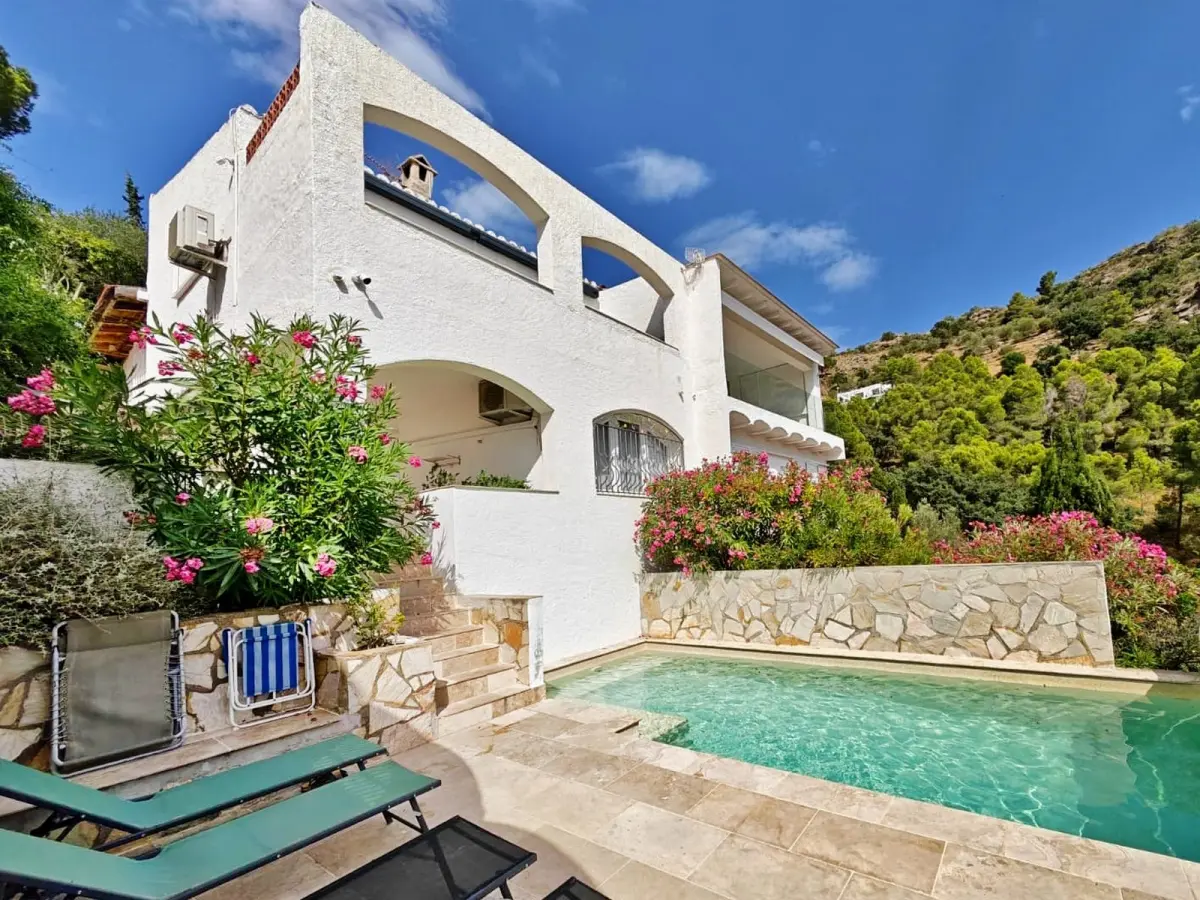 casa-con-vistas-al-mar-y-al-canal-en-Roses-en-venta-17848231611-VM857_1_original